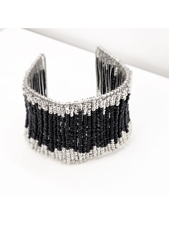 Brazalete Cuff Fantasía en Plata y Negro