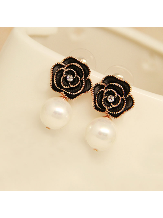 Pendientes gardenia negra y perla blanca